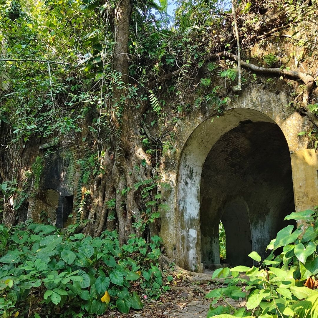Dari Serajoe ke Pulau Selatan (Purwokerto, Nusa Kambangan & Cilacap Historical Tour) - 16-18 Oktober 2026 (3H2M) - Image 2